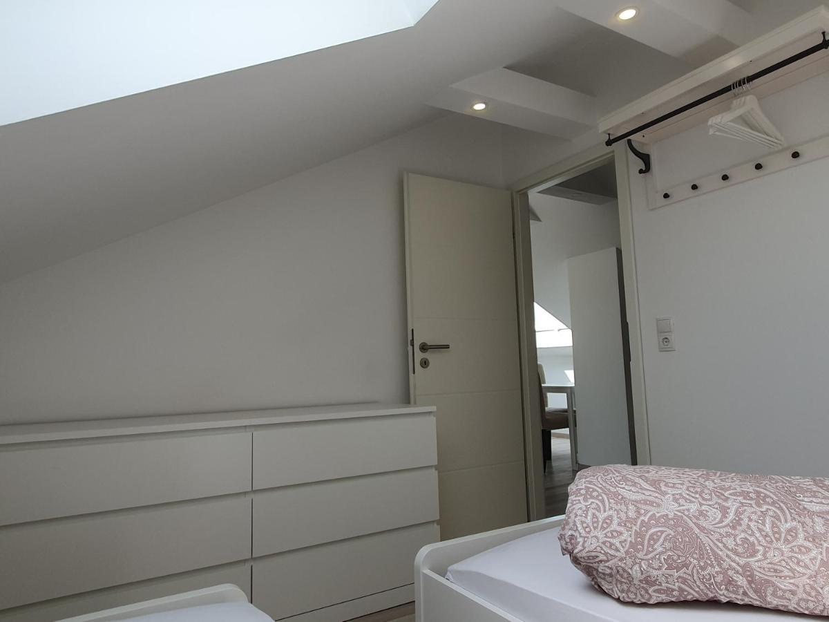 Ruhige Und Moderne 2-Zi. Wohnung Kulsheim Exterior foto